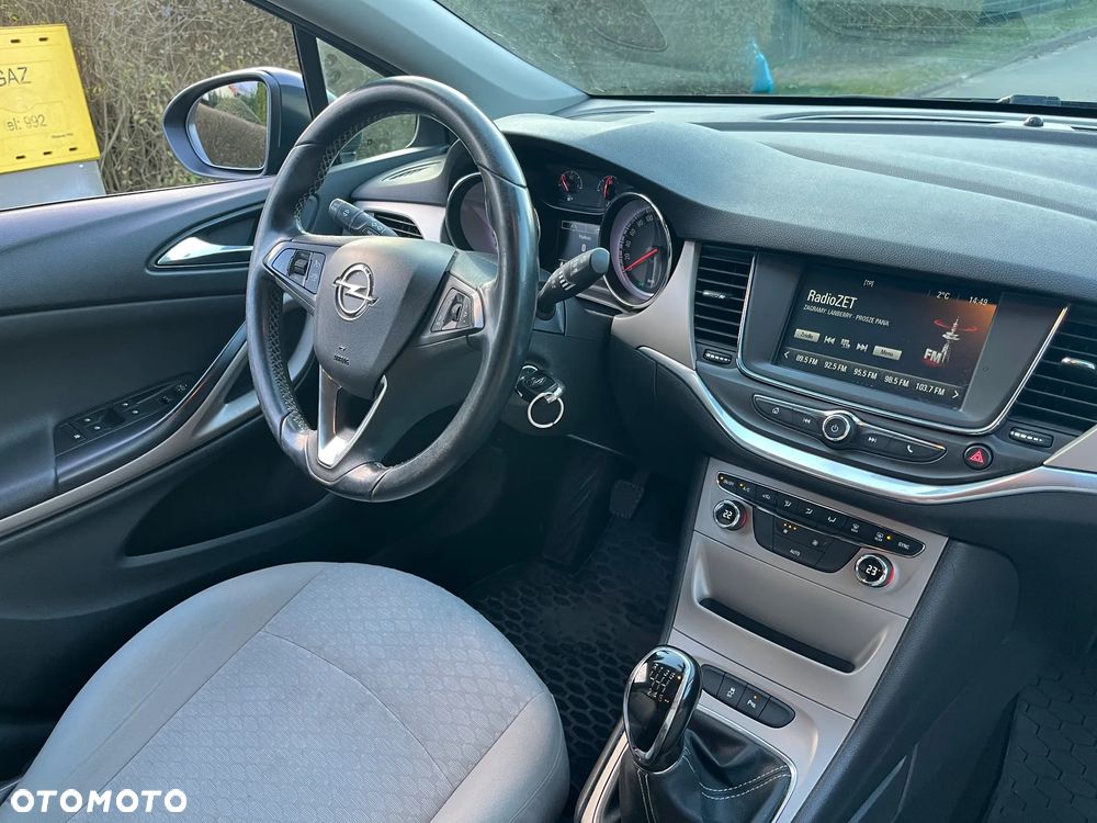 Opel Astra 1.4 T Dynamic S&S - 12