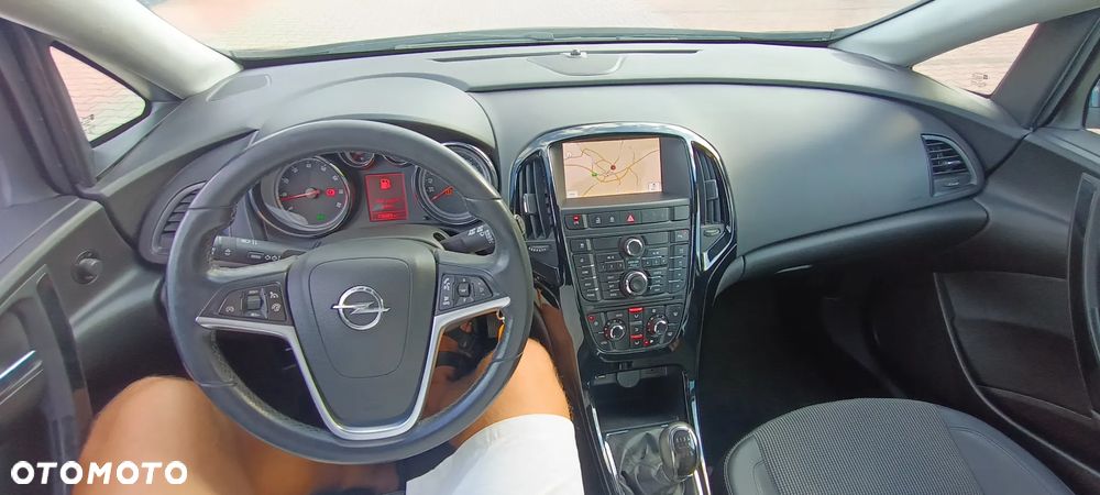 Opel Astra 1.4 Turbo Cosmo - 18