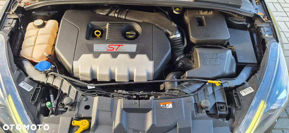 Ford Focus ST2 - 40
