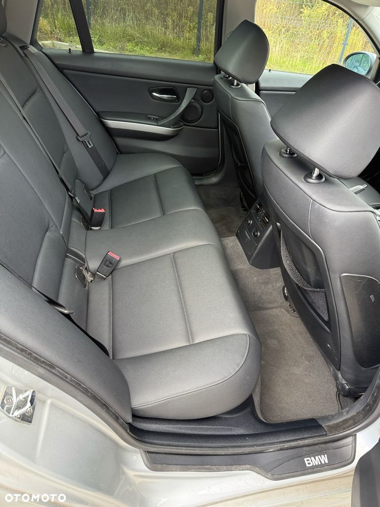 BMW Seria 3 - 18