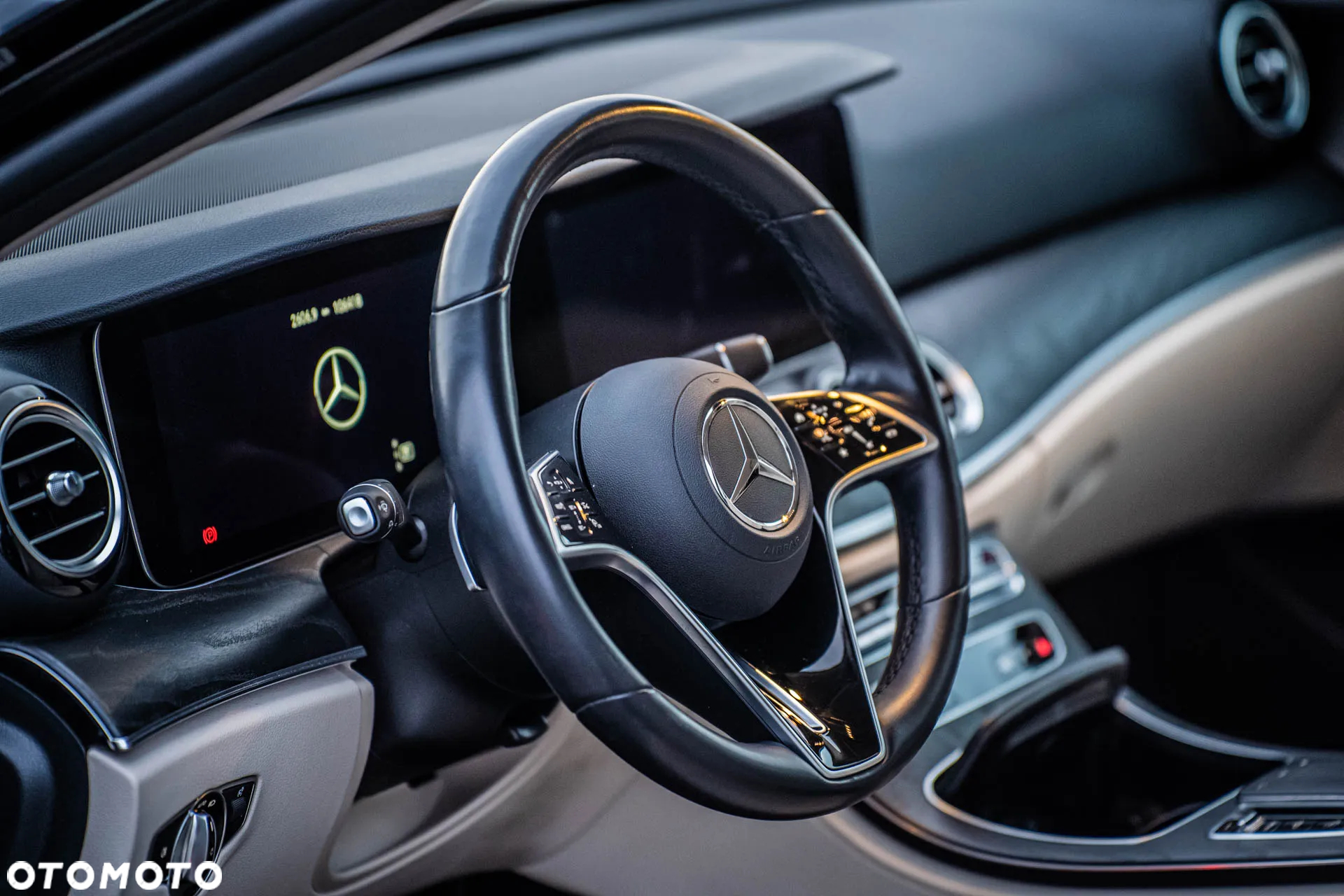 Mercedes-Benz Klasa E 400 d 4Matic 9G-TRONIC Avantgarde - 20