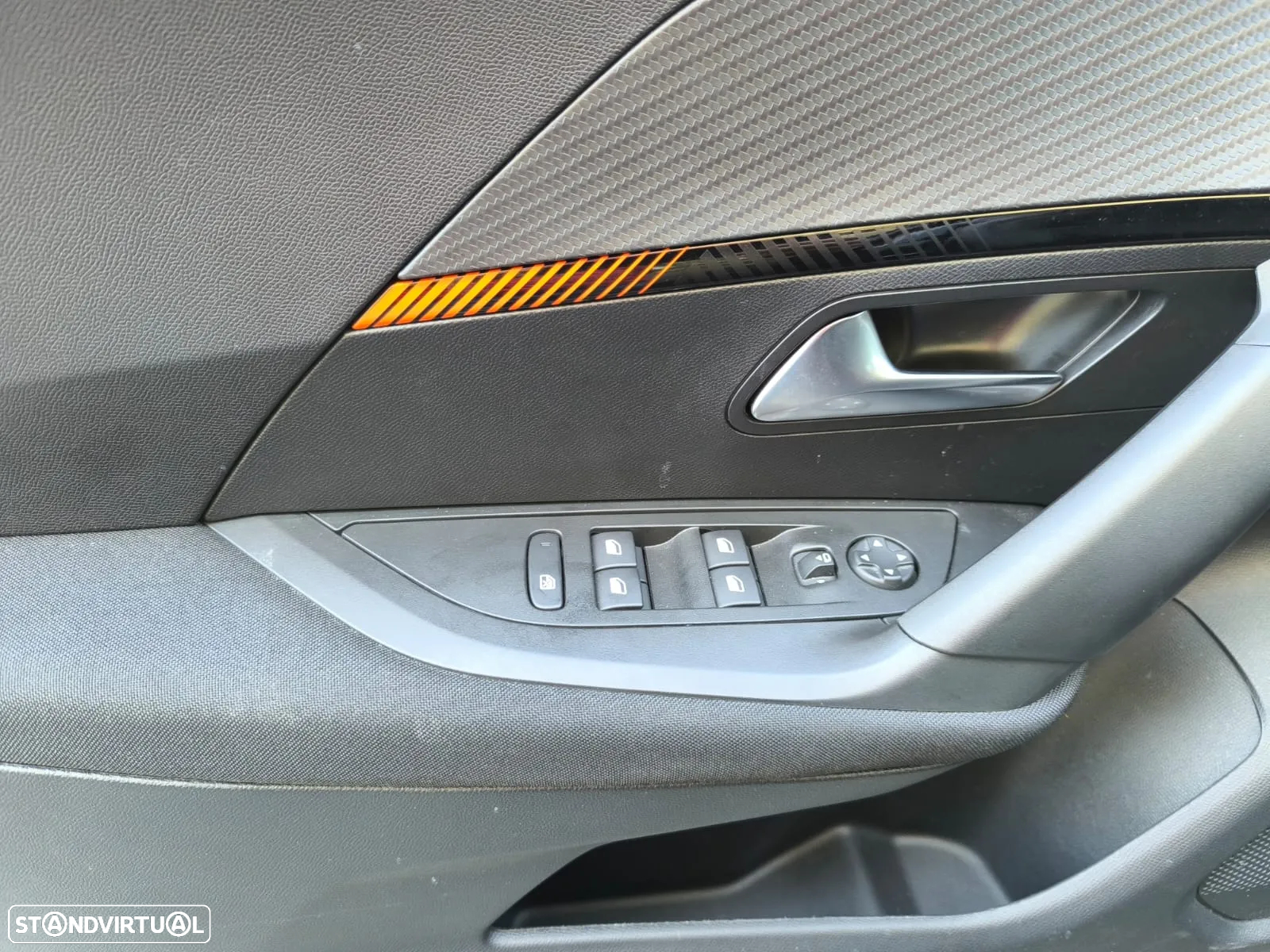 Peugeot e-2008 50 kWh Active Pack - 7