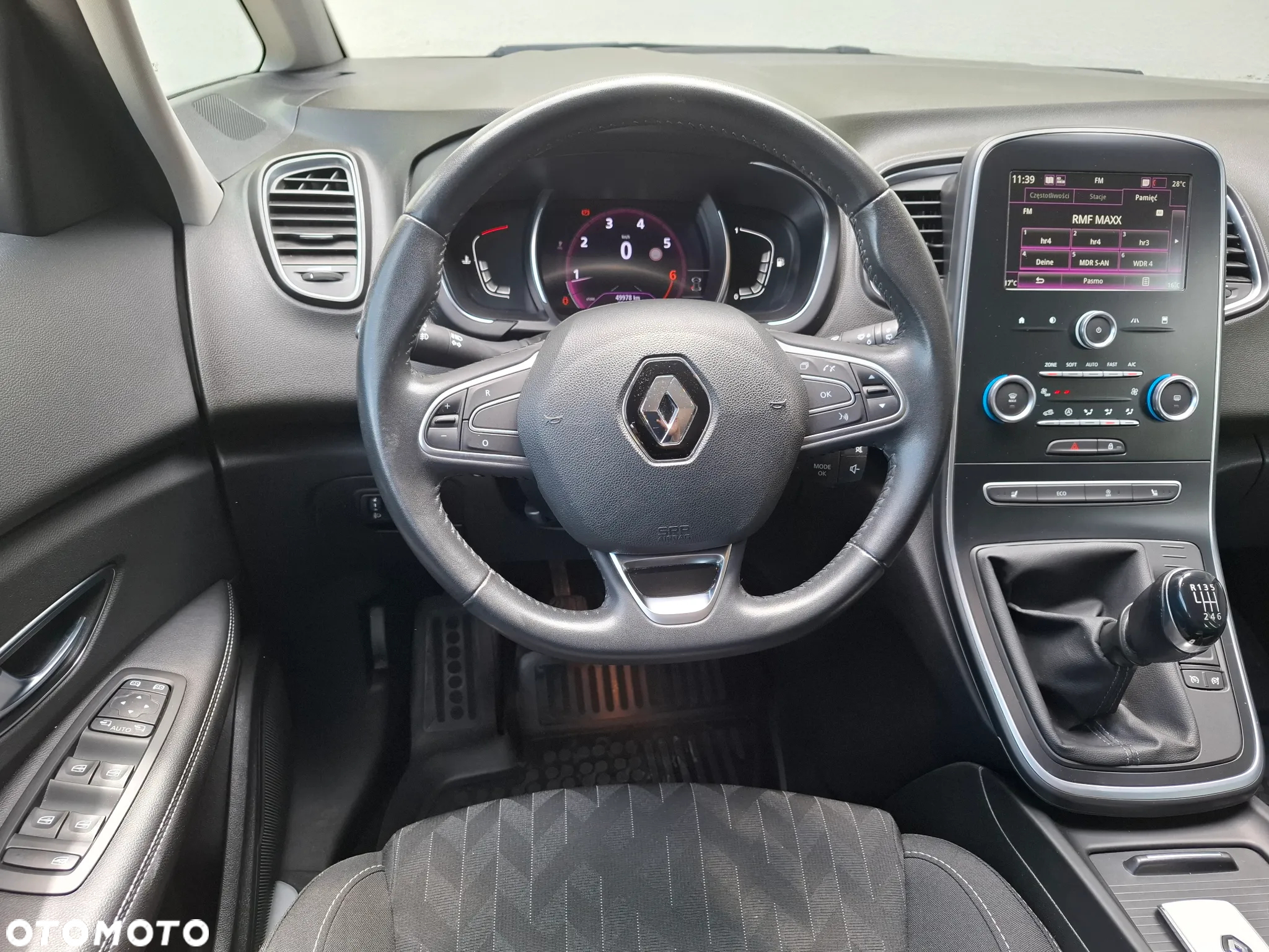 Renault Scenic ENERGY TCe 140 LIMITED - 26
