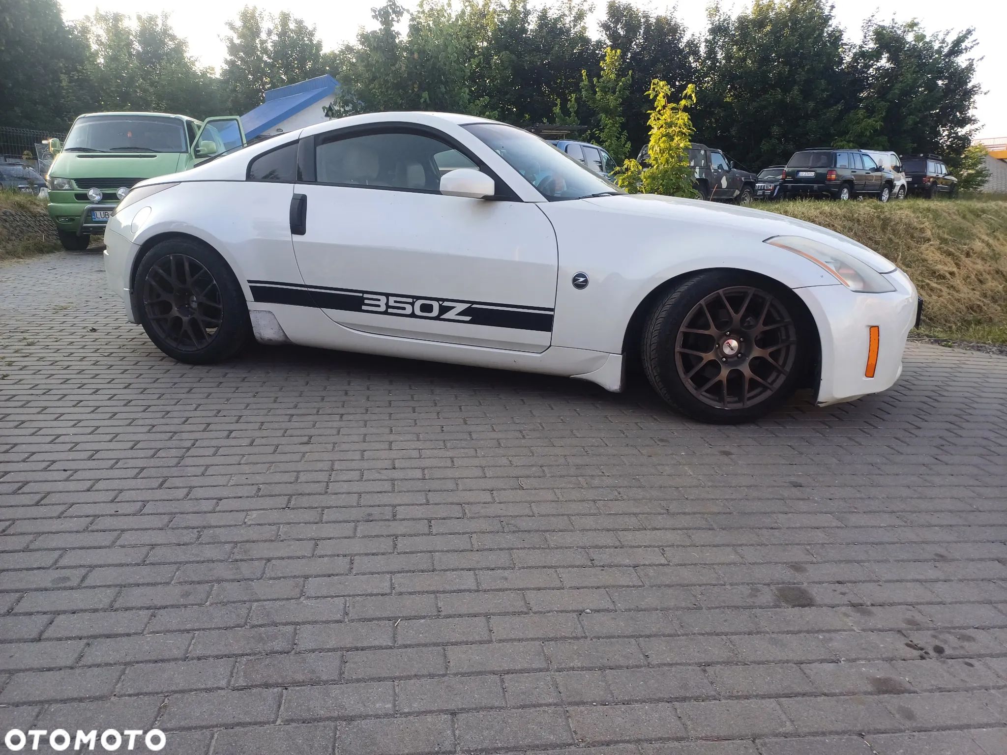 Nissan 350 Z - 1