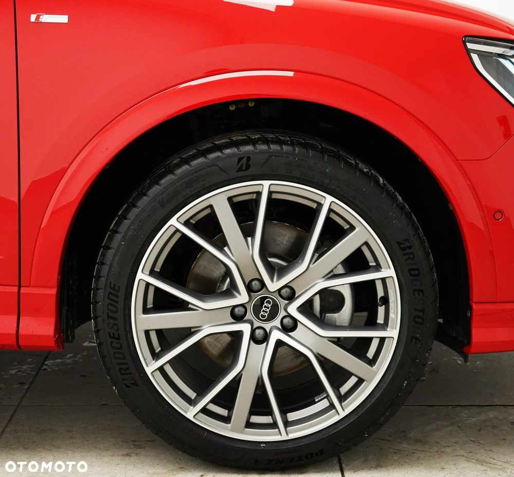 Audi Q3 Sportback - 12