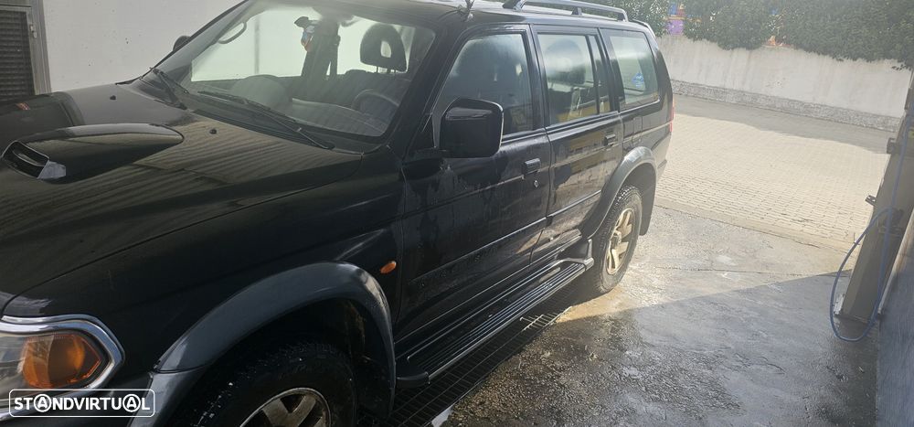 Mitsubishi Pajero Sport 2.5 TD GLS - 3