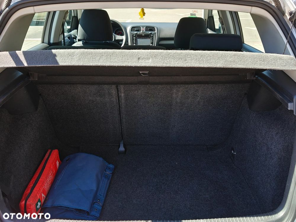 Volkswagen Golf 1.6 Comfortline - 18