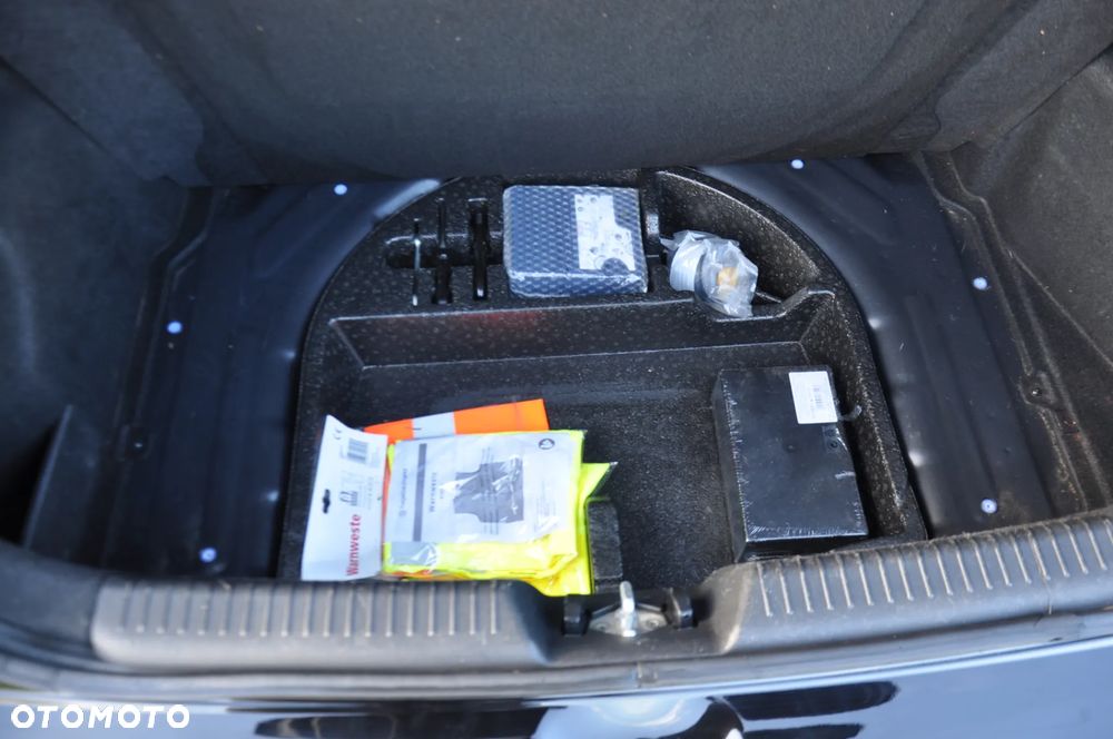 Hyundai i30 1.4 Comfort - 27