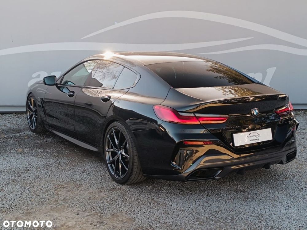 BMW Seria 8 - 16