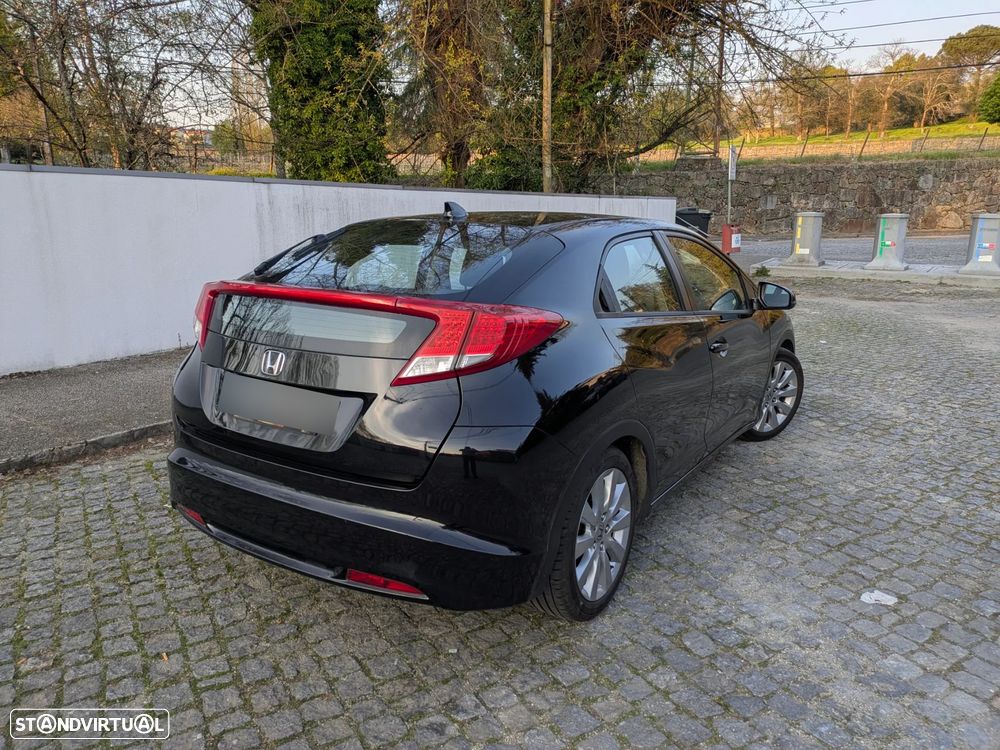 Honda Civic 1.4 i-VTEC 25 Anos - 2