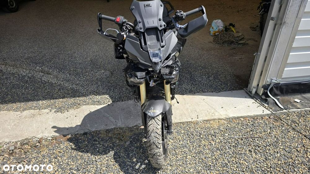 Yamaha MT - 12
