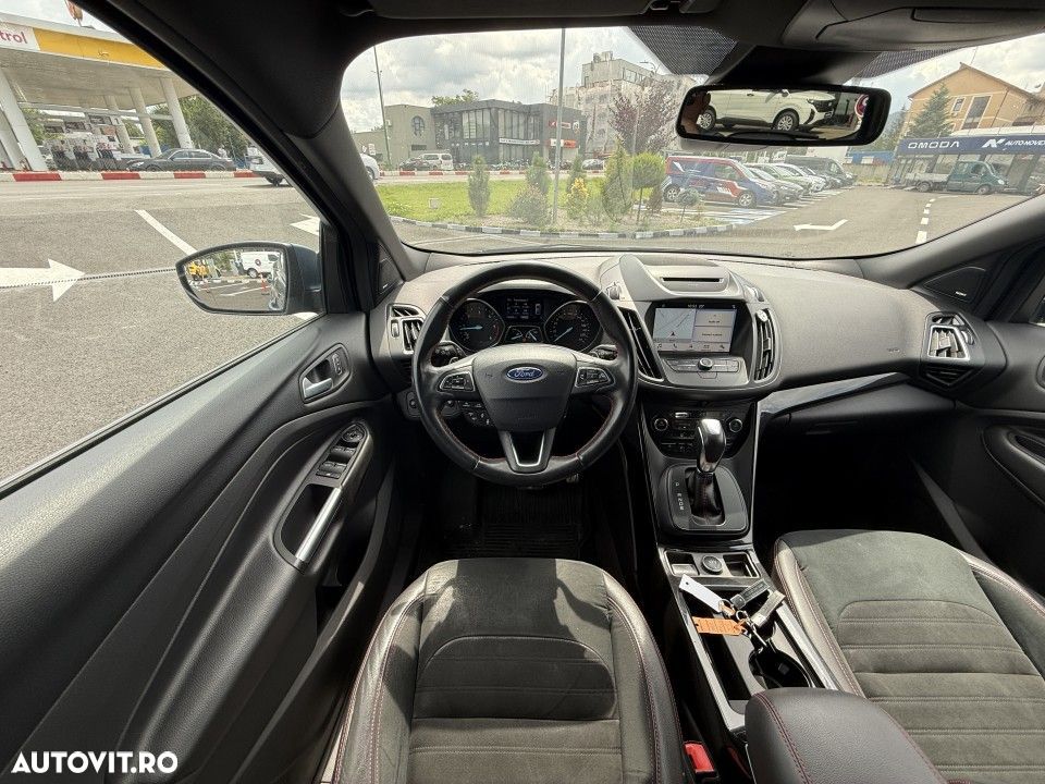 Ford Kuga 2.0 TDCi 4WD Powershift ST-Line - 16