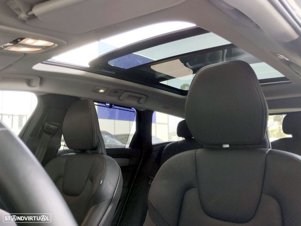 Volvo V90 2.0 T6 PHEV Plus Dark AWD - 12