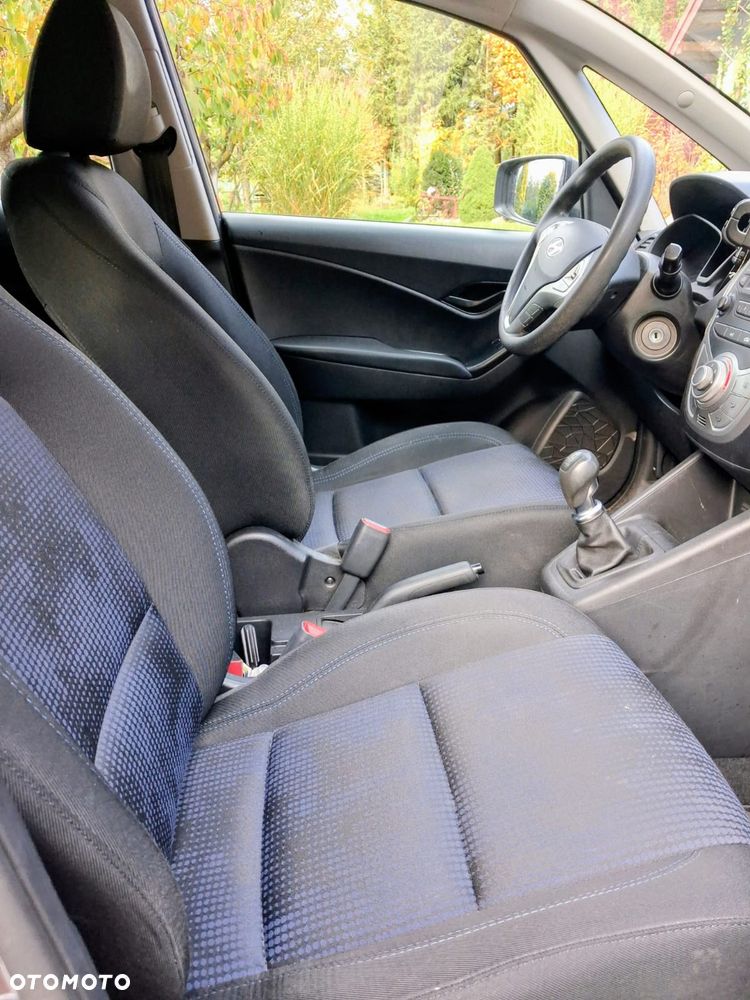 Hyundai Ix20 2014 photo 4