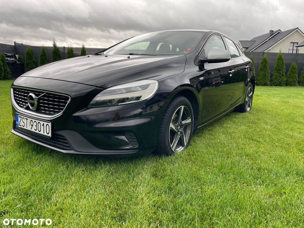 Volvo V40 D2 Drive-E R-Design Kinetic - 2