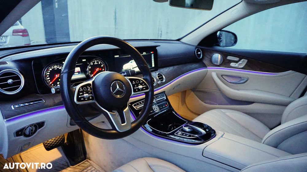 Mercedes-Benz E 350 9G-TRONIC Exclusive - 10