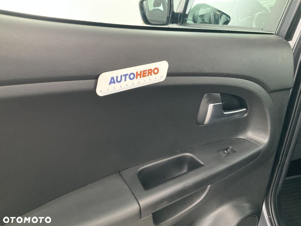 Kia Venga - 37