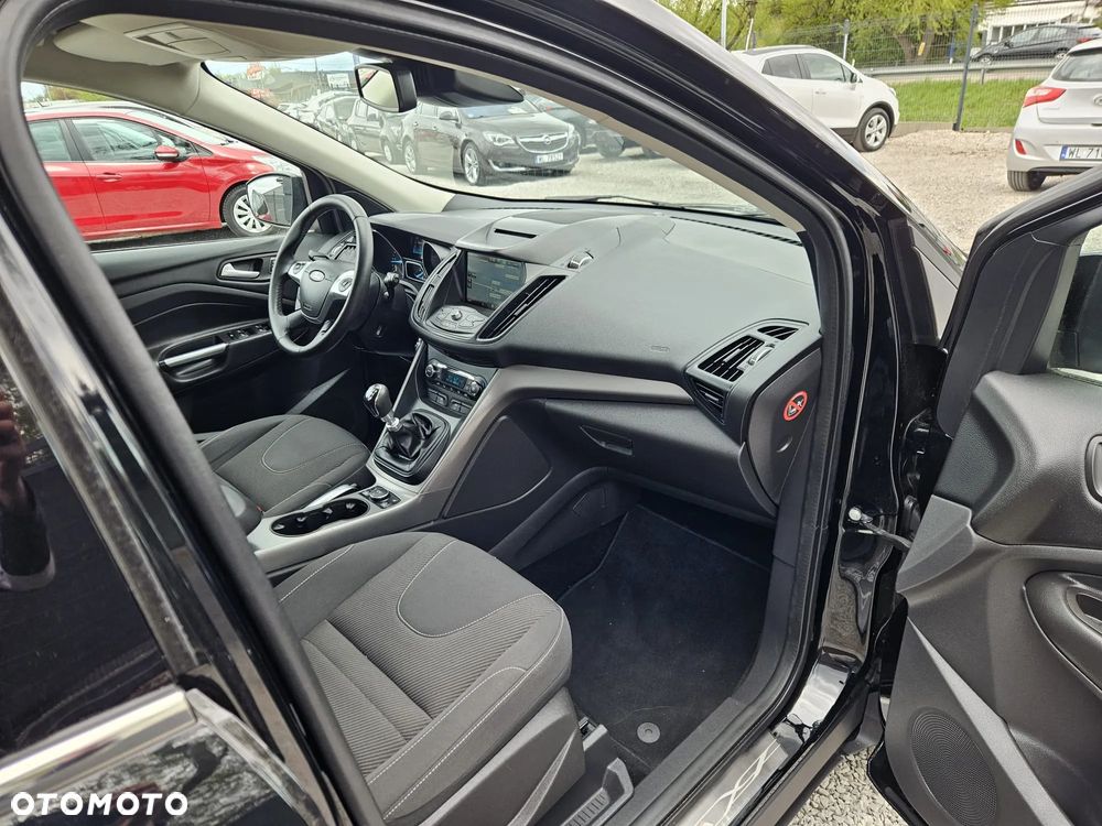 Ford Kuga 2.0 TDCi 4x4 Trend - 33