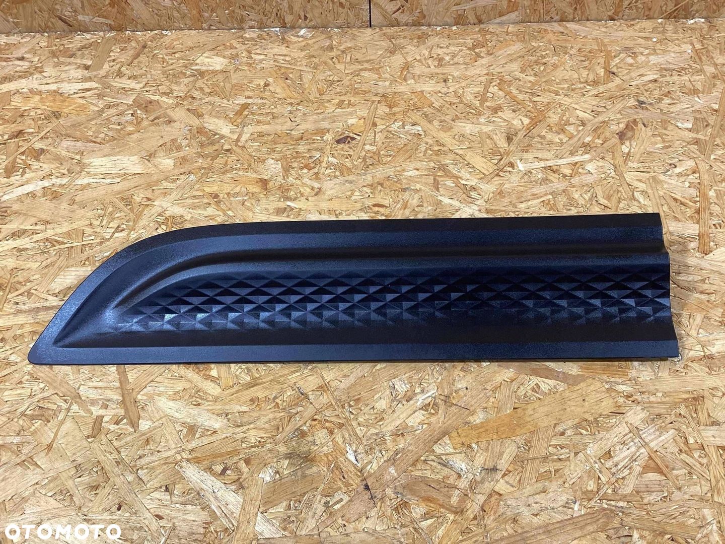 PORSCHE MACAN GTS LIFT 95B 21-24 DOLNA LISTWA OSŁONA NA DRZWI LEWA TYŁ - 1