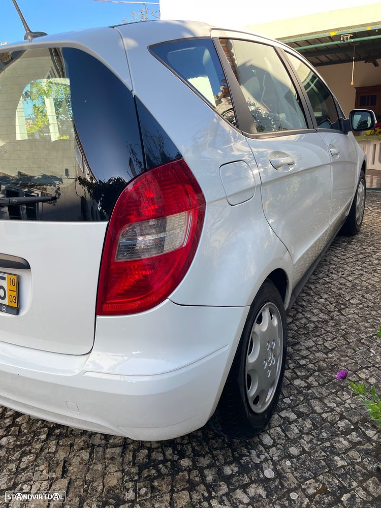 Mercedes-Benz A 160 Avantgarde BlueEfficiency - 3