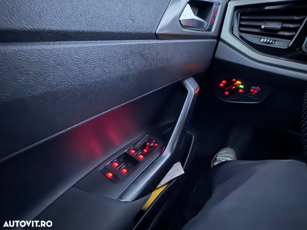 Volkswagen Polo 1.0 TSI DSG Comfortline - 17