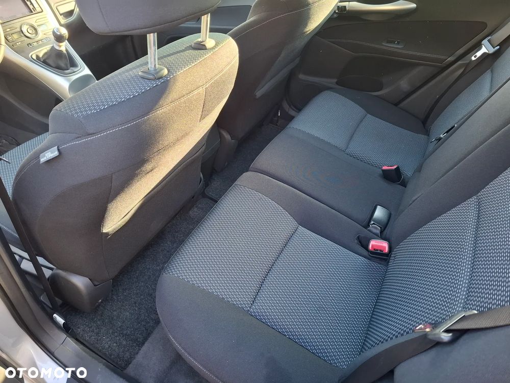 Toyota Auris 1.4 D-4D Life+ - 9