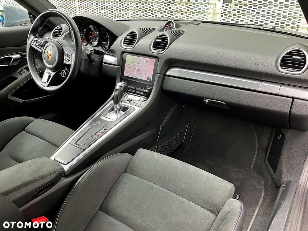 Porsche 718 Cayman - 20