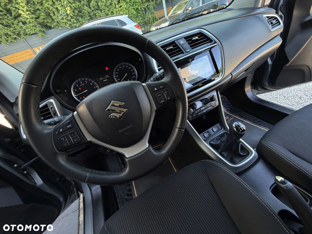 Suzuki SX4 S-Cross 1.0 T Premium - 29