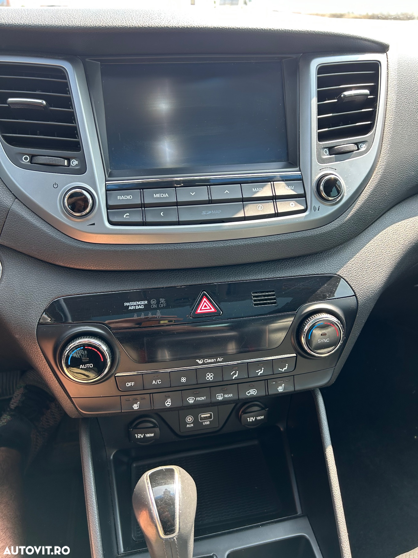 Hyundai Tucson 2.0 CRDI 4WD Automatik Premium - 12