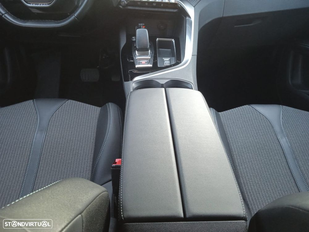 Peugeot 3008 1.6 Hybrid Allure Pack e-EAT8 - 21