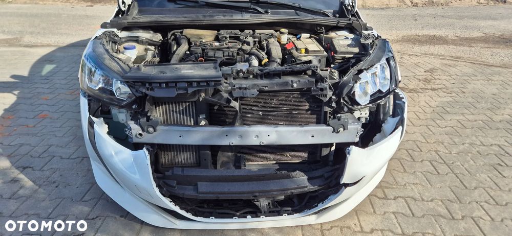 Peugeot 208 1.5 BlueHDi Allure Pack S&S - 15