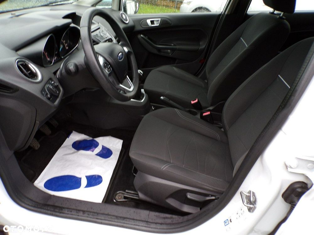 Ford Fiesta - 16