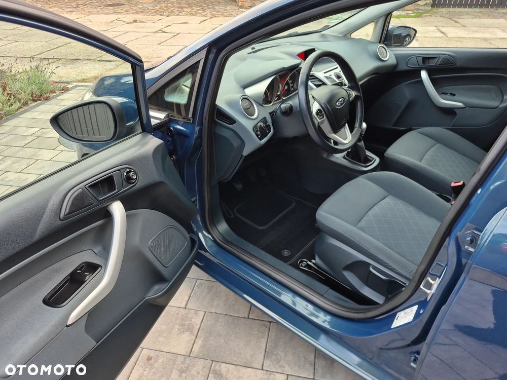 Ford Fiesta 1.25 Ghia EU5 - 17