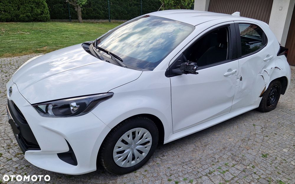 Toyota Yaris - 8