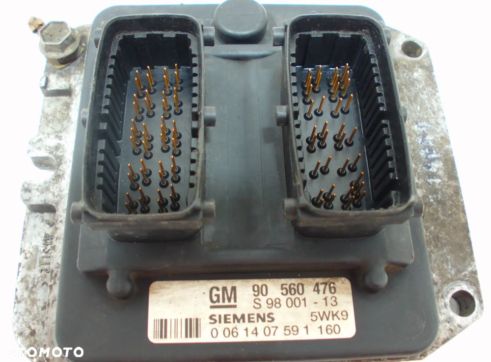Sterownik Komputer Silnika GM 90 560 476 Simens 0 06 14 07 591 160 - 2