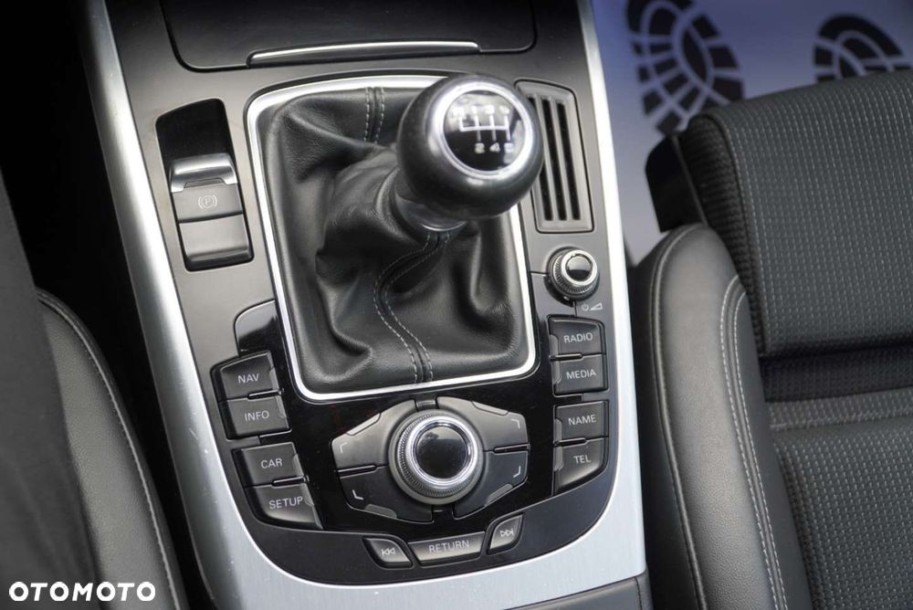 Audi A4 Limousine 2.0 TDI DPF S line Sportpaket - 19