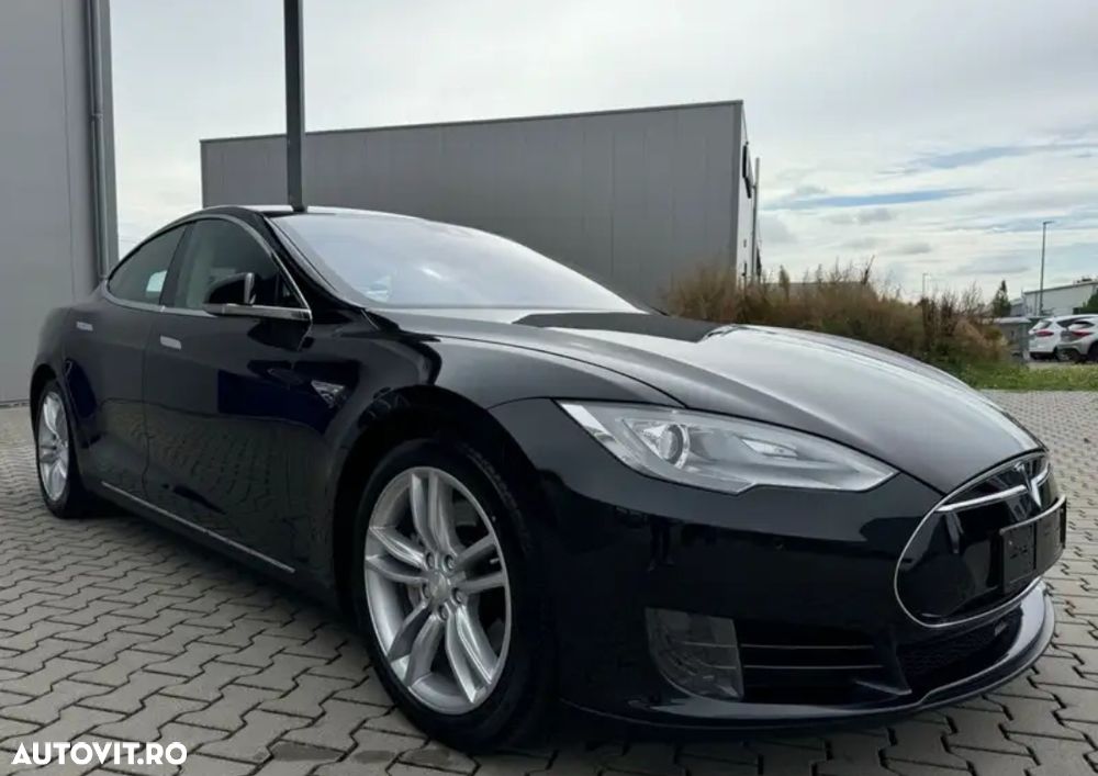 Tesla Model S Standard - 6