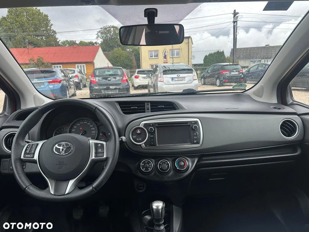 Toyota Yaris 1.33 VVT-i Executive - 9