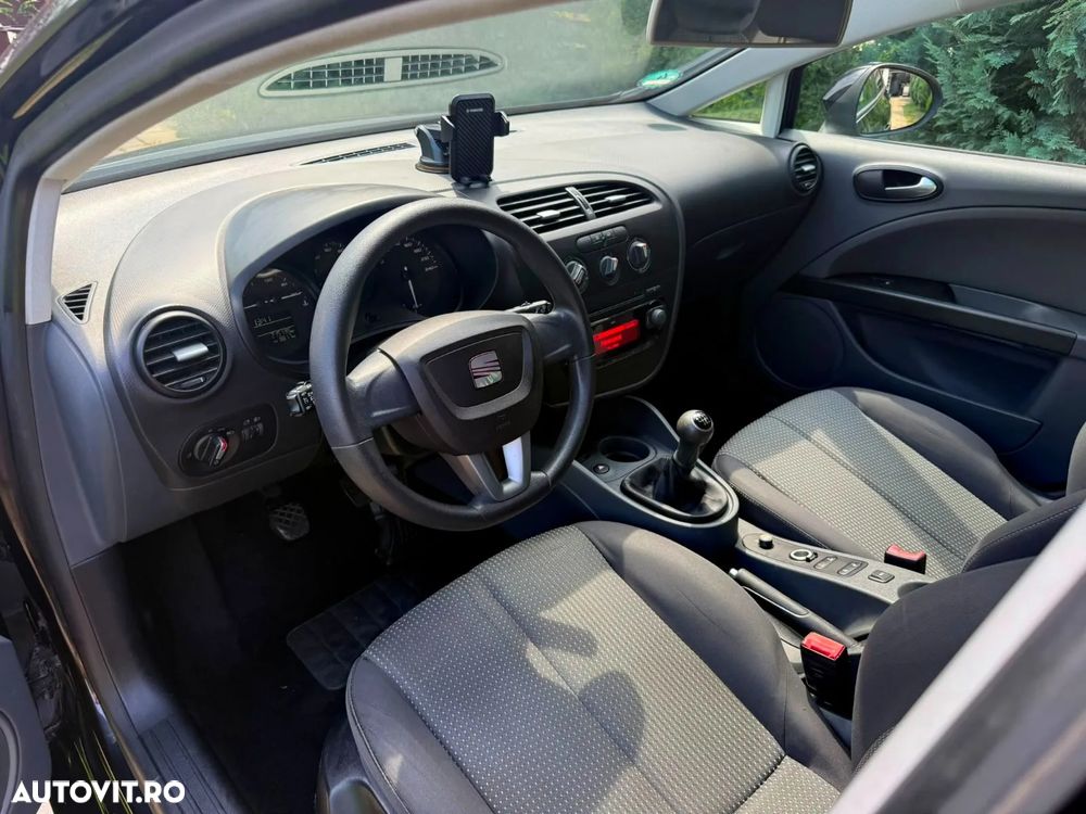 SEAT Leon 2010 — imagine 11