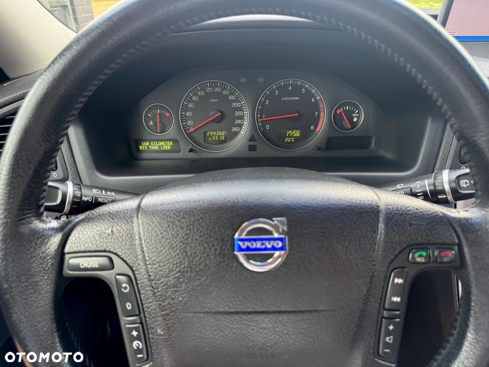 Volvo V70 2.4 Premium - 16