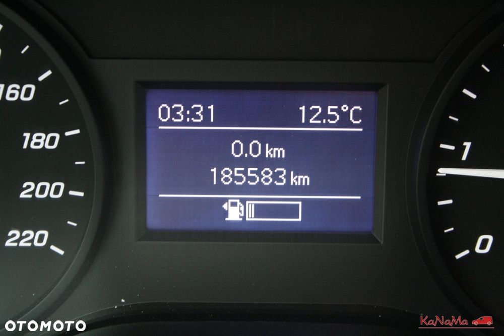 Mercedes-Benz VITO - 29