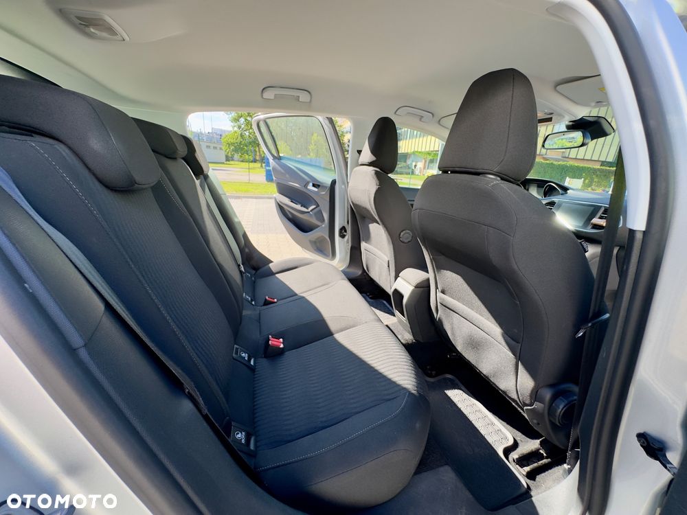 Peugeot 308 125 THP Active - 16