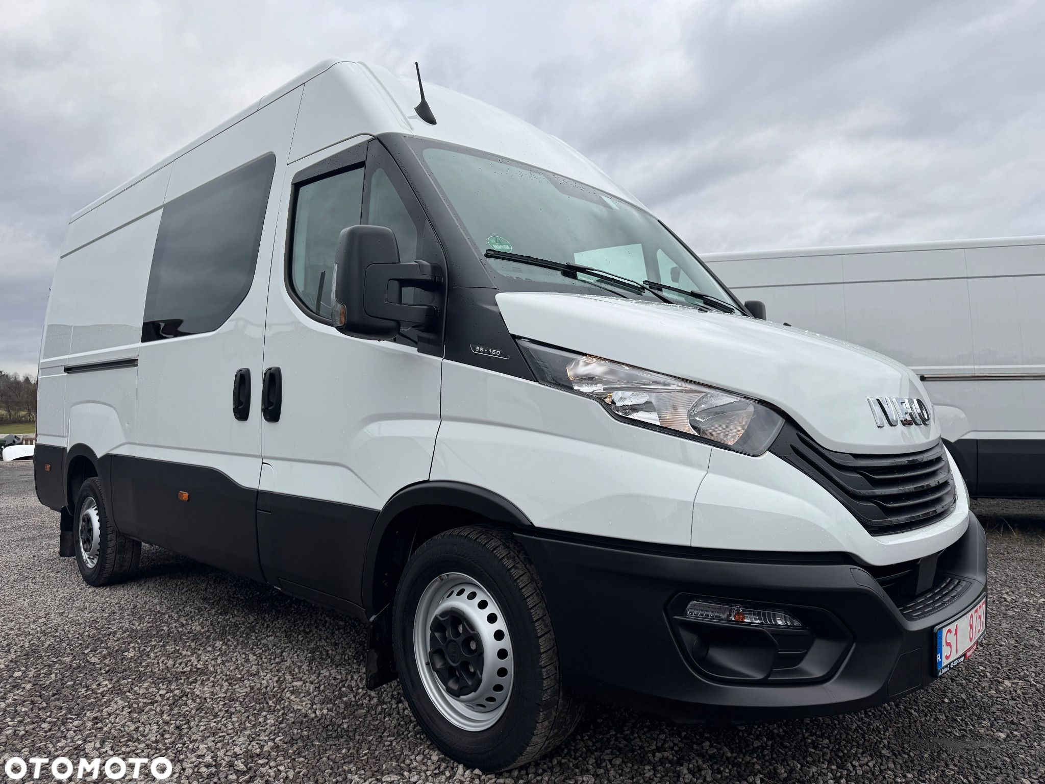 Iveco Daily Brygadówka Średni 7 os Kamera GWARNACJA - 1