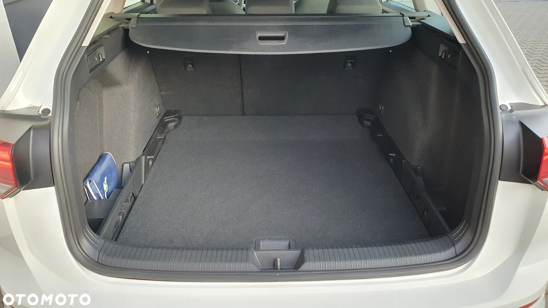Volkswagen Golf VIII 1.0 TSI Life - 24