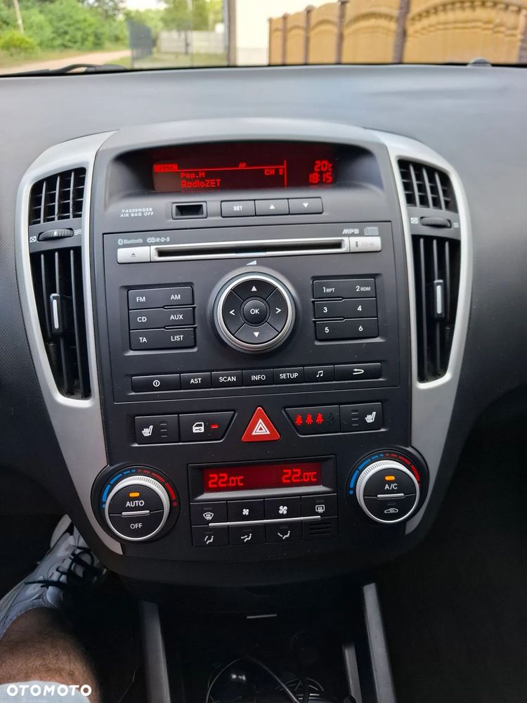 Kia Ceed - 9