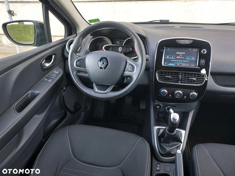 Renault Clio 1.2 16V Limited - 29