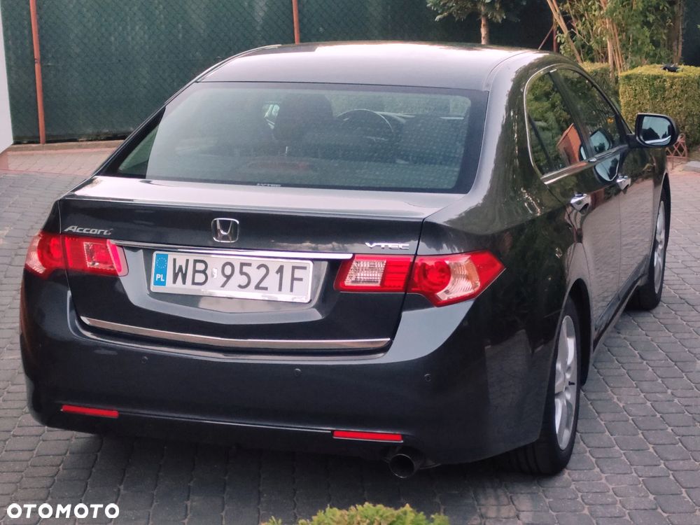 Honda Accord 2.0 Elegance - 2
