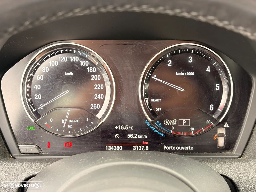 BMW 116 d Pack Desportivo M Auto - 12