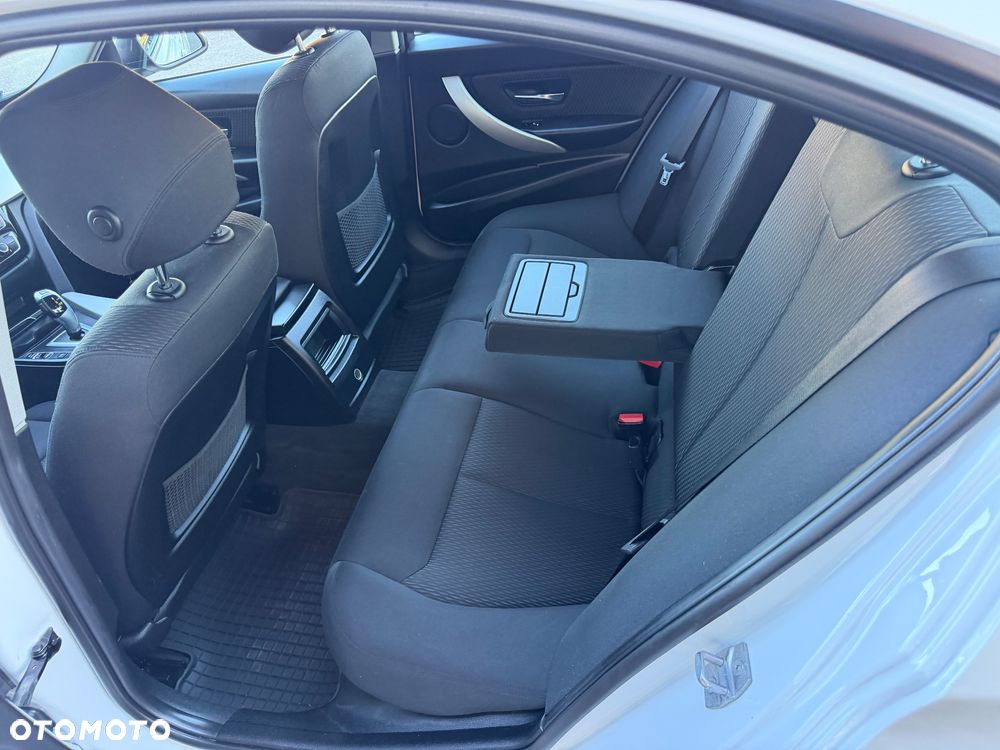 BMW Seria 3 316d Advantage - 25