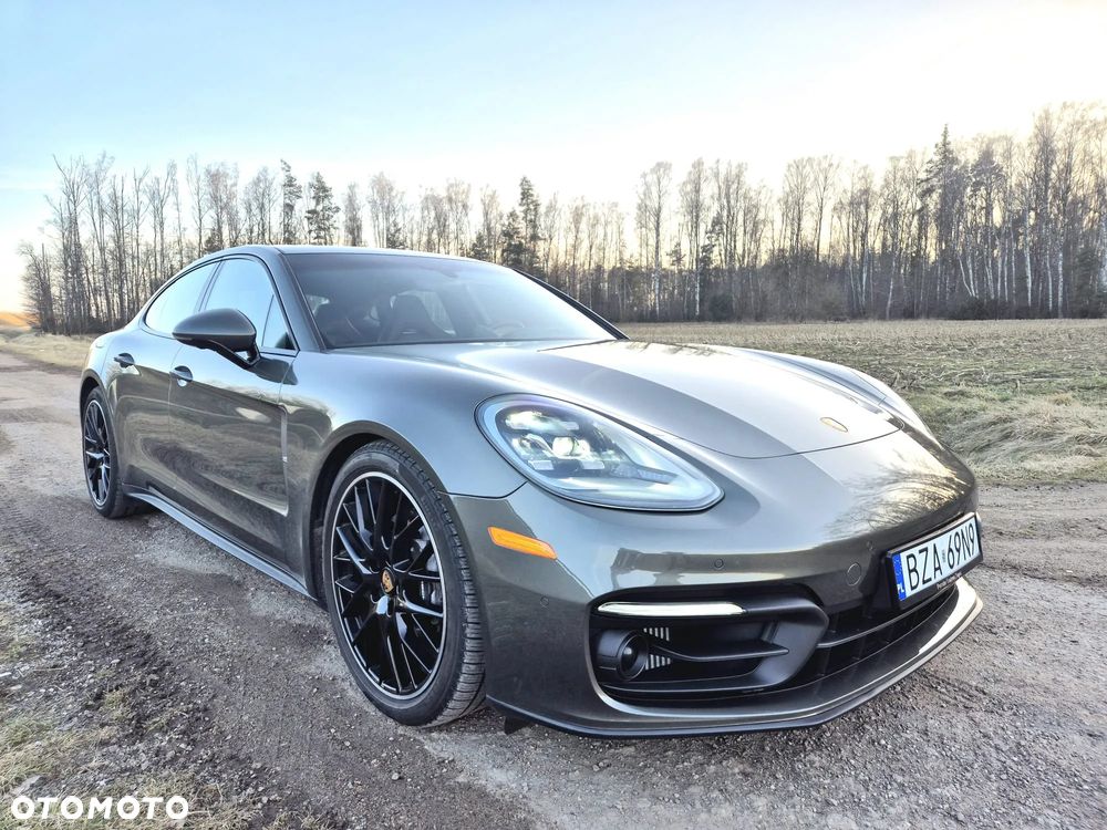 Porsche Panamera 4 Platinum Edition - 8